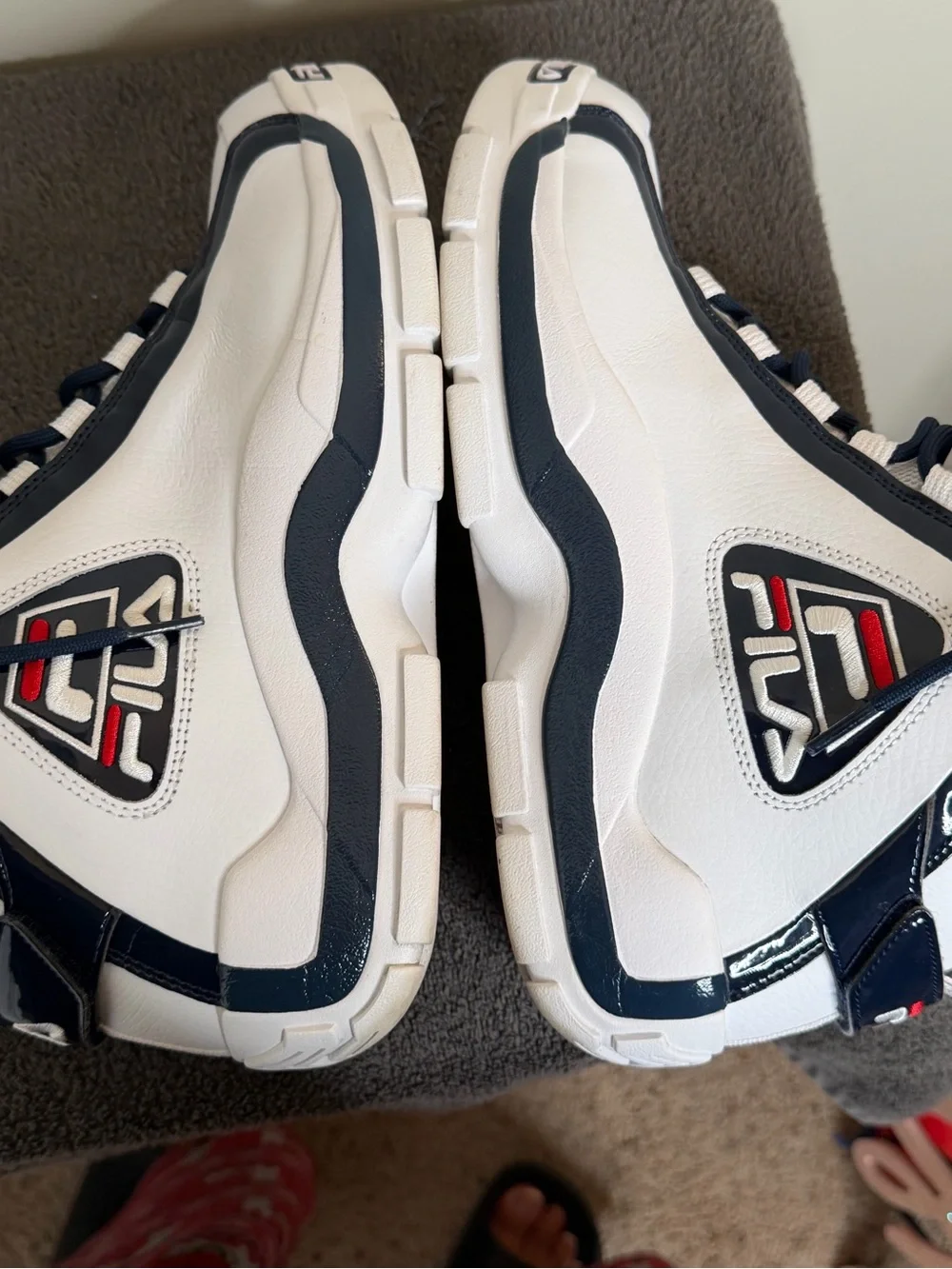 Fila Men’s size 11 Classic Grant Hill 2 basketball style with serious 90’s vibe